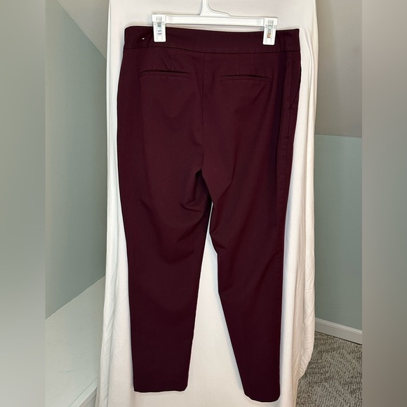 Ann Taylor Burgundy Maroon Women's Pants Slacks size 12 - Picture 3 of 9